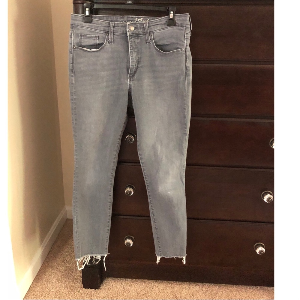 Universal Thread Gray Jeans